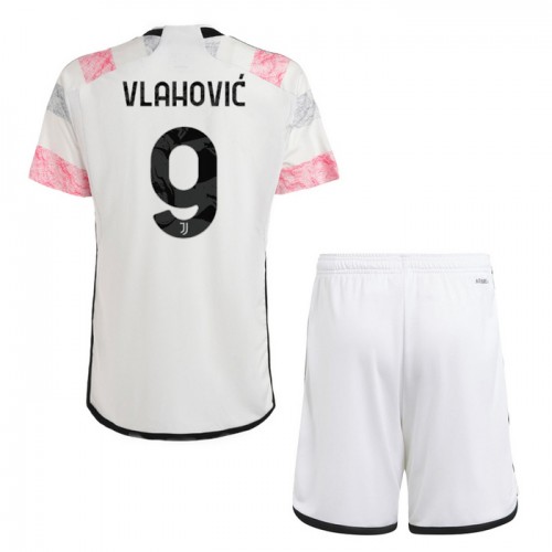 Ensemble Maillot Juventus Vlahovic 9 Exterieur 2023-24 Enfant Ensemble Maillot Juventus Vlahovic 9 Exterieur 2023-24 Enfant